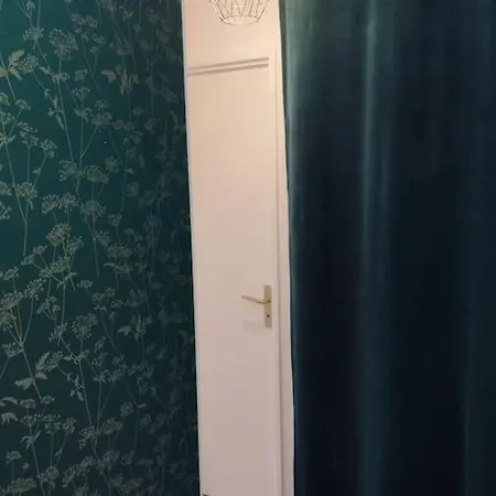 Centre شقة إيفتو